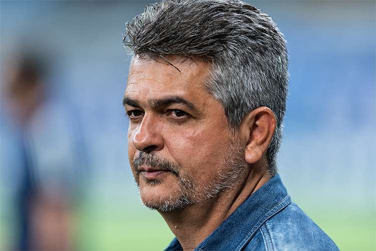 Novo técnico do Cruzeiro precisa encarar realidade da luta contra o rebaixamento