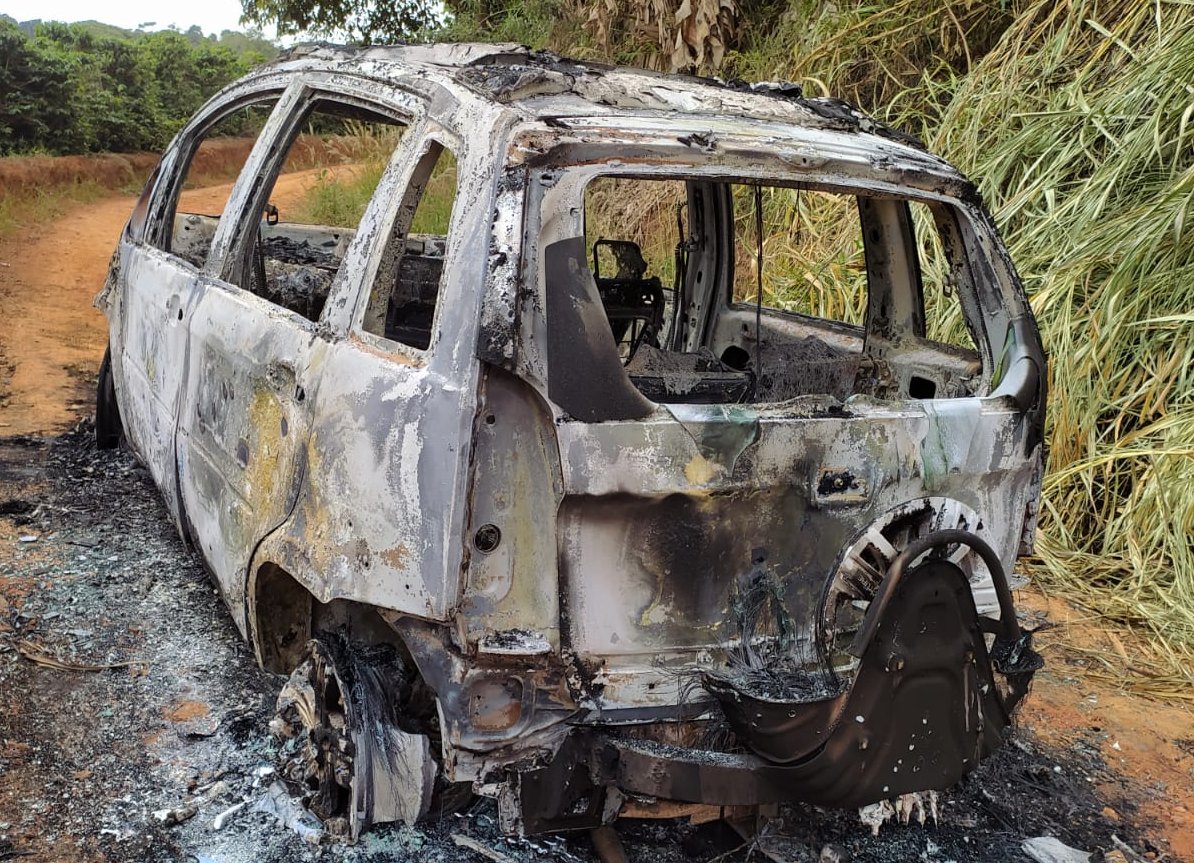 Carro é furtado em Santo Amaro e queimado em Vilanova