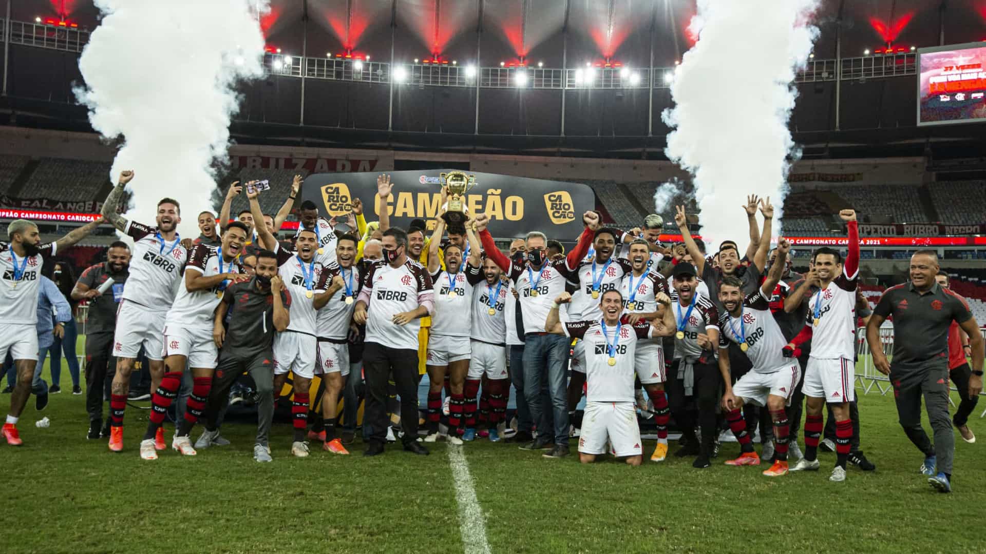 Flamengo derrota Fluminense por 3 a 1 e conquista o Carioca