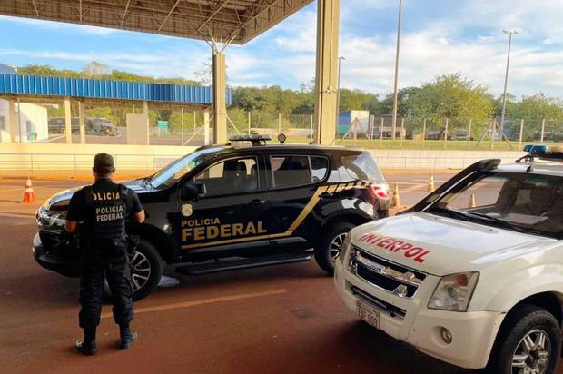 Homem que fugiu com criança é preso na fronteira entre o Brasil e Paraguai