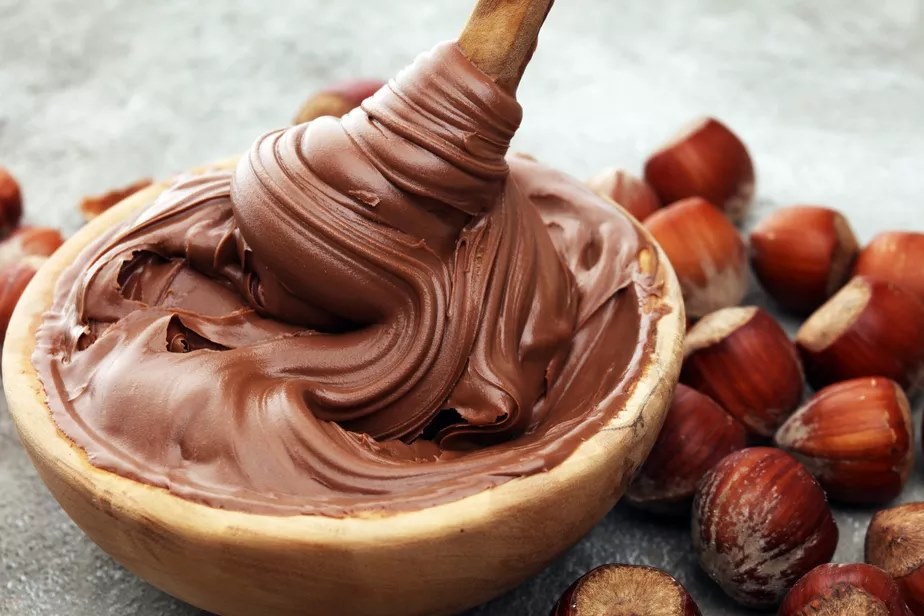 Aprenda a fazer creme de chocolate e avelã caseiro