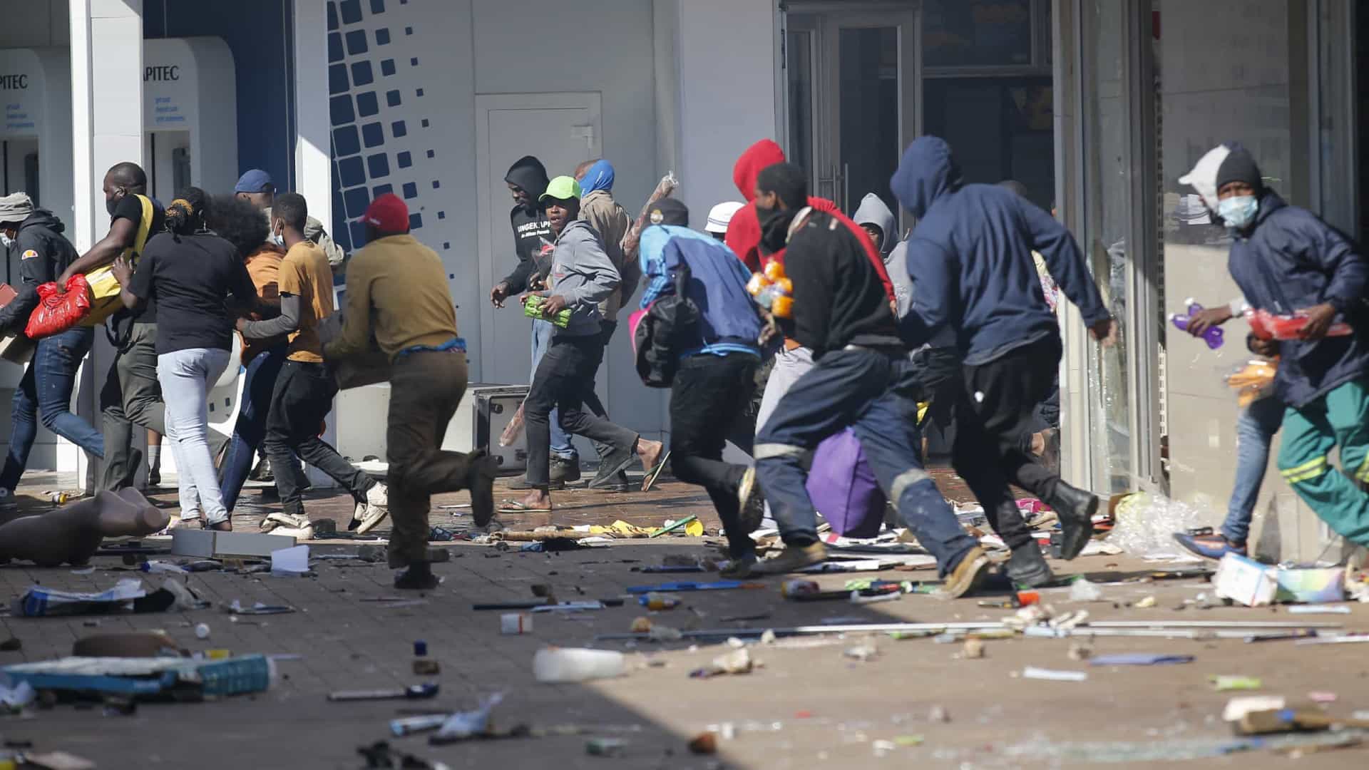 Protestos na África do Sul após prisão de ex-presidente deixam ao menos 6 mortos