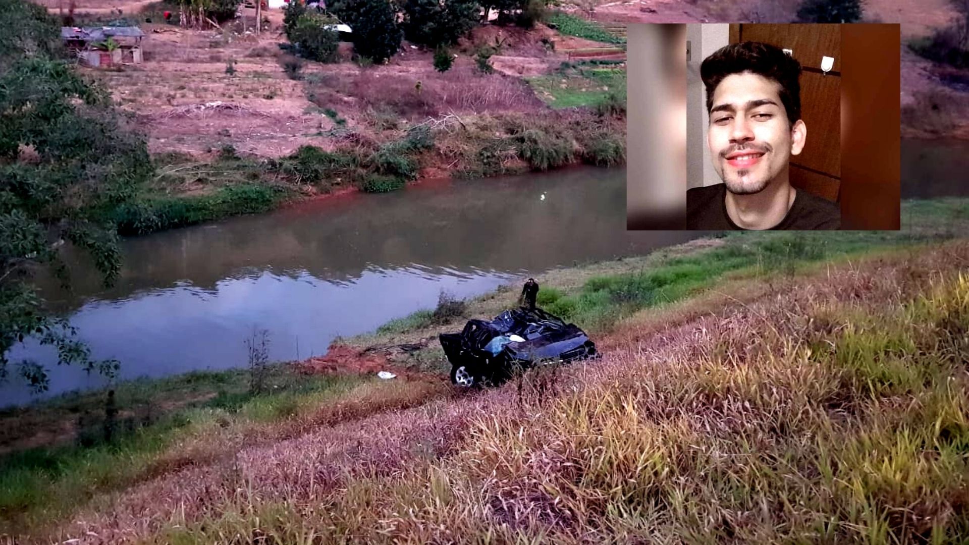 Carro sai da MG-111, cai no rio e mata jovem de Manhuaçu