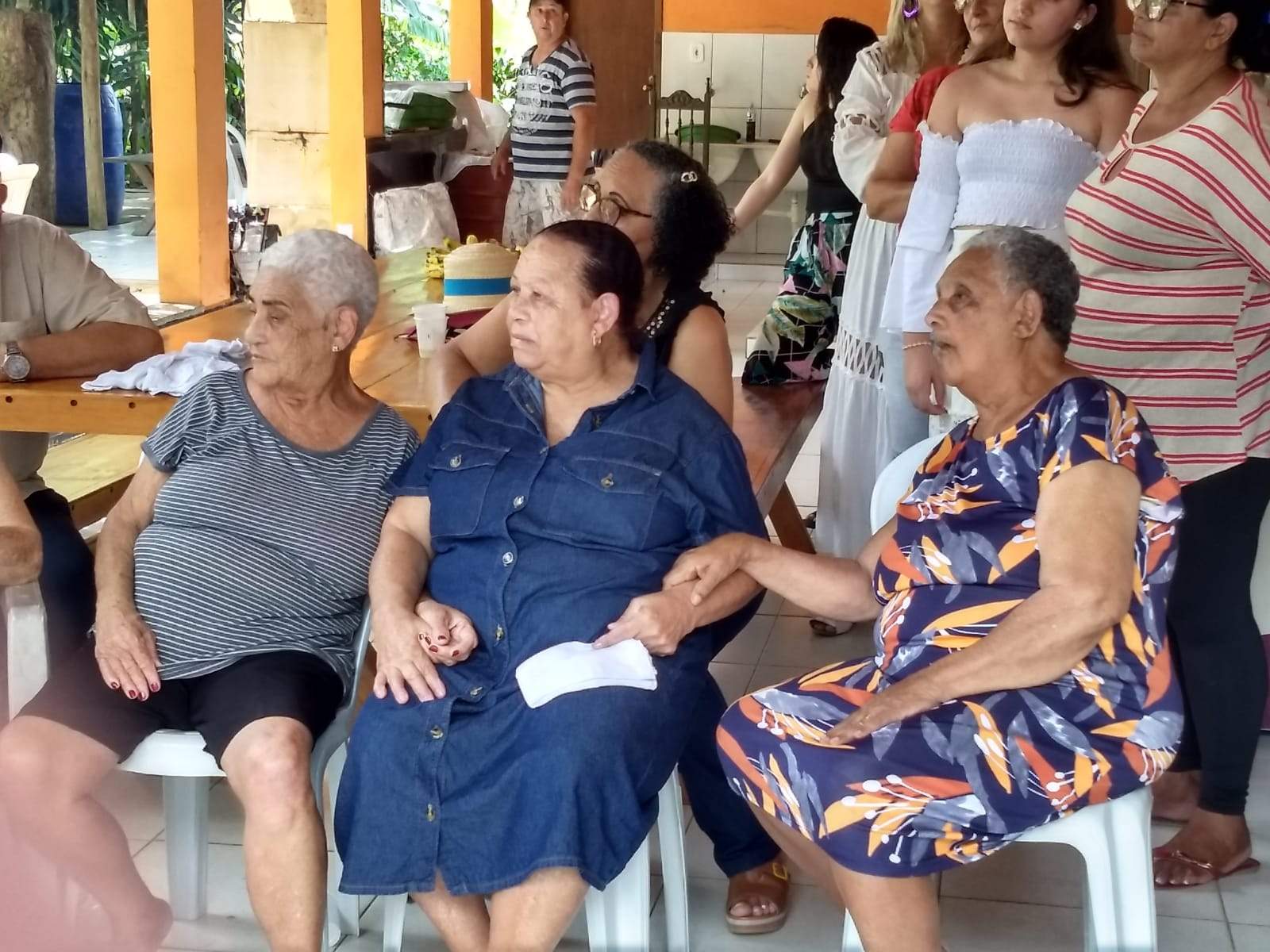 Irmãs se reencontram em Manhuaçu após 60 anos