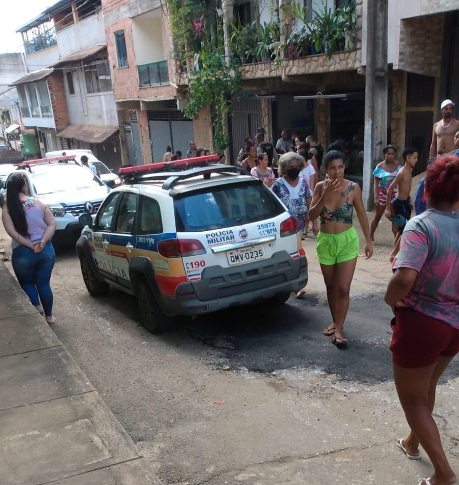 Rapaz é assassinado a tiros no bairro Nossa Senhora Aparecida em Manhuaçu