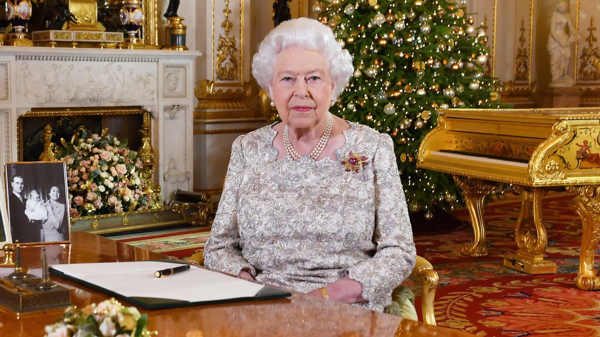 Rainha Elizabeth 2ª comemora 70 anos no trono em meio a, mais uma vez, crises familiares