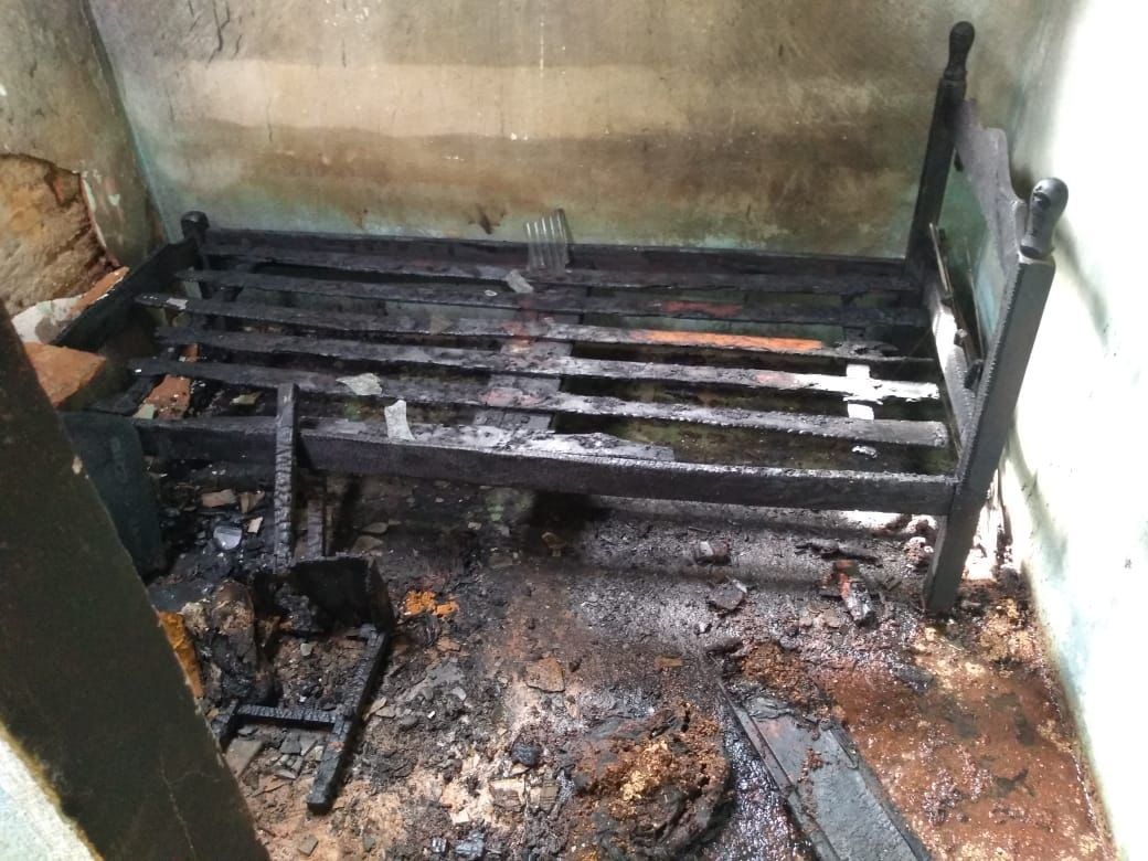 Idoso morre durante incêndio em casa em Ipanema
