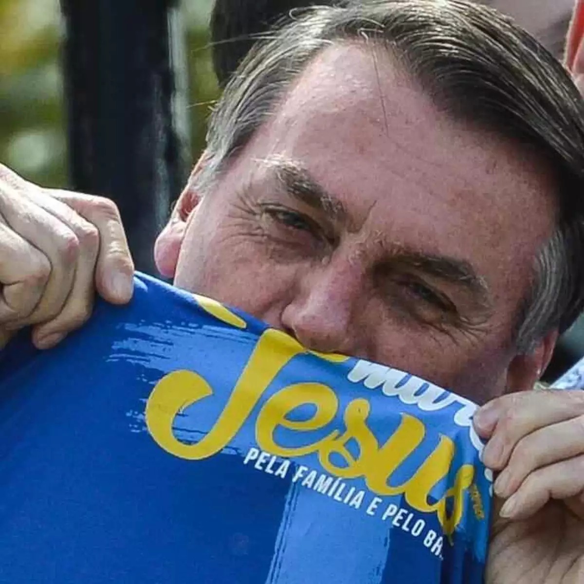 Bolsonaro investe no discurso do bem contra o mal na Marcha para Jesus