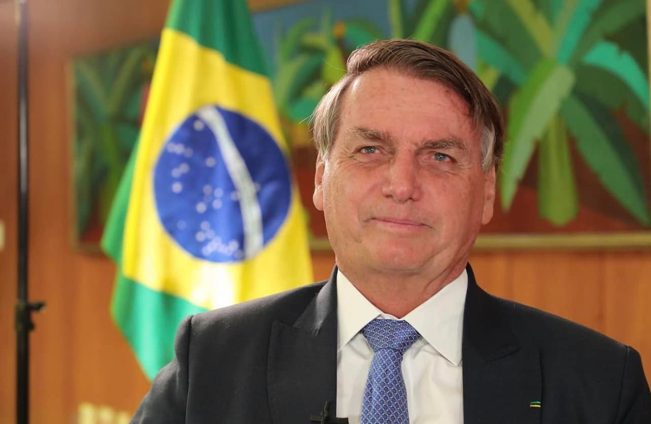Bolsonaro anuncia redução do Imposto de Importação de videogame e acessórios