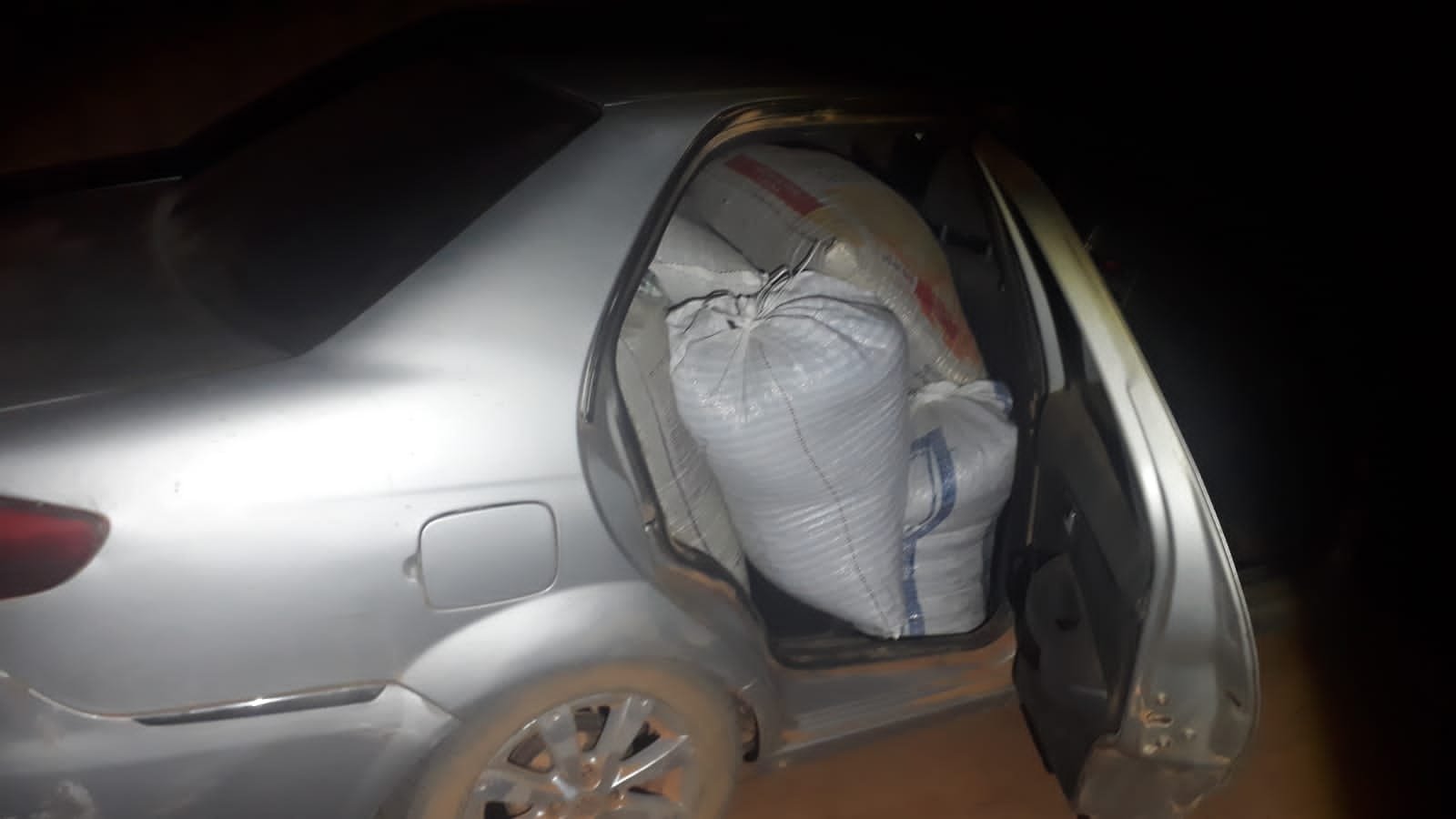 Polícia Militar recupera sacas de café em Matipó