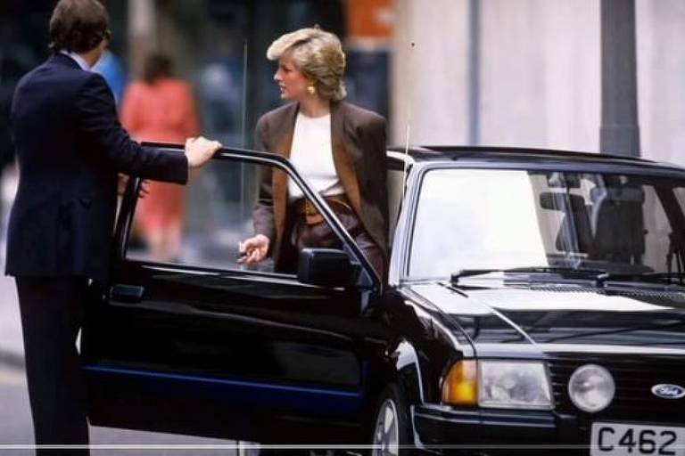 Carro que pertenceu à princesa Diana é vendido por 737 mil libras no Reino Unido