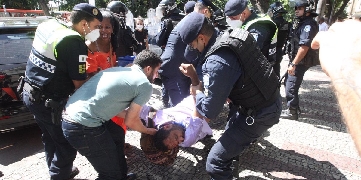 Vanessa Portugal diz que Kalil ‘usou Guarda como capanga para espancar’ professores em protesto