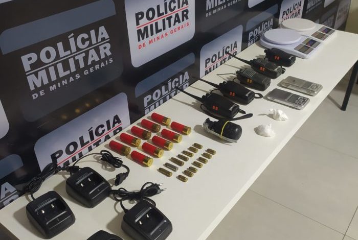 Manhuaçu: PM prende autor e apreende drogas, munições e artefato explosivo