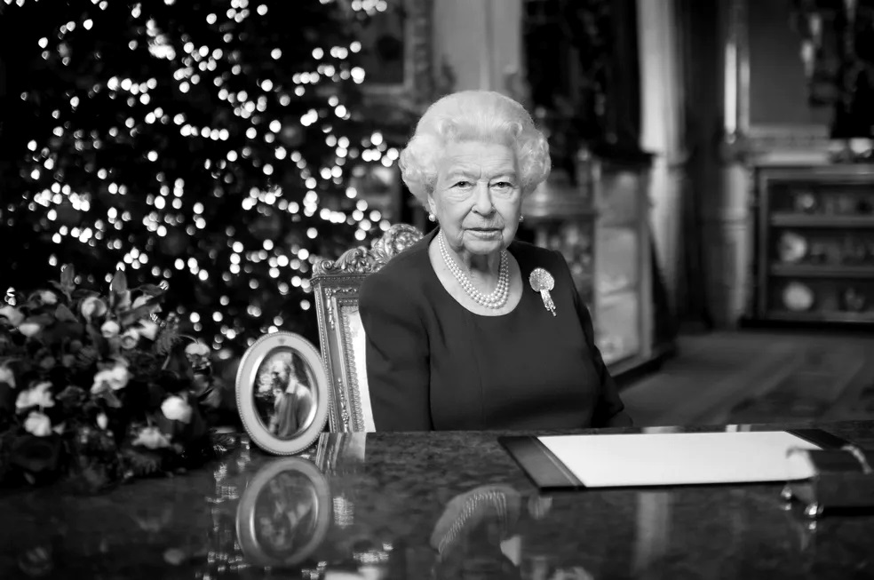 Morre rainha Elizabeth II, aos 96 anos, após 70 anos de reinado