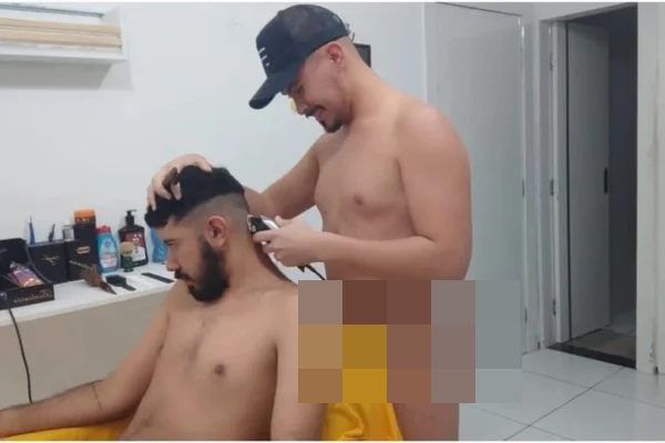 Barbearia naturista tem funcionários e clientes completamente nus